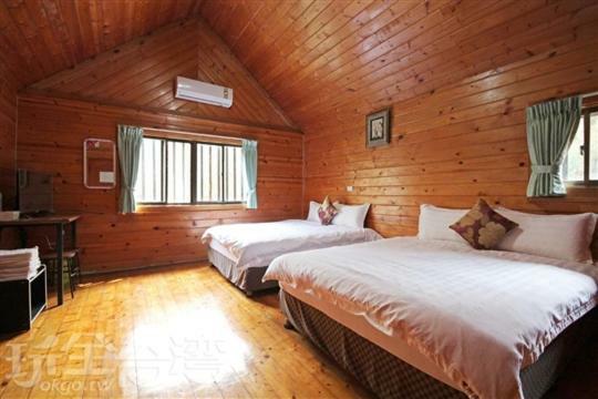 Double Lake B&B Zhushan Extérieur photo